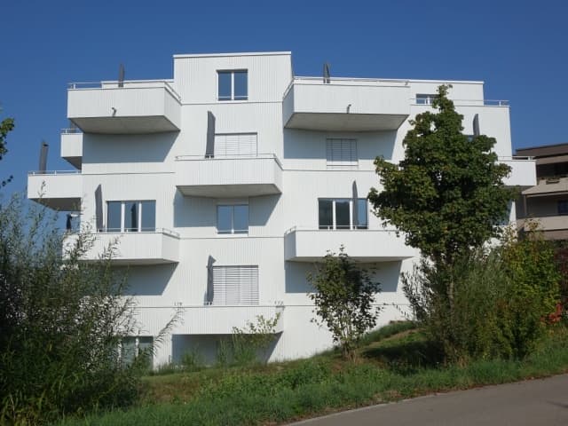 Uetikon am See, Tramstrasse